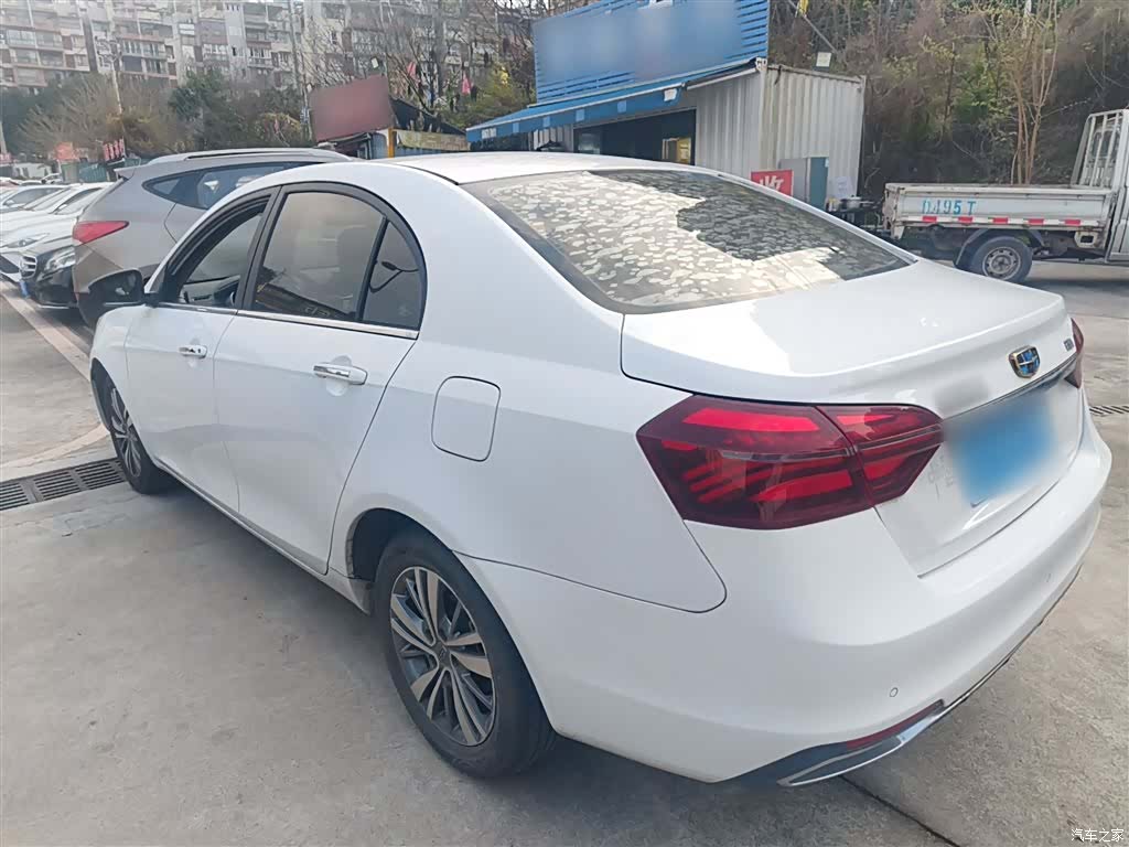 Geely Emgrand, 2018 23