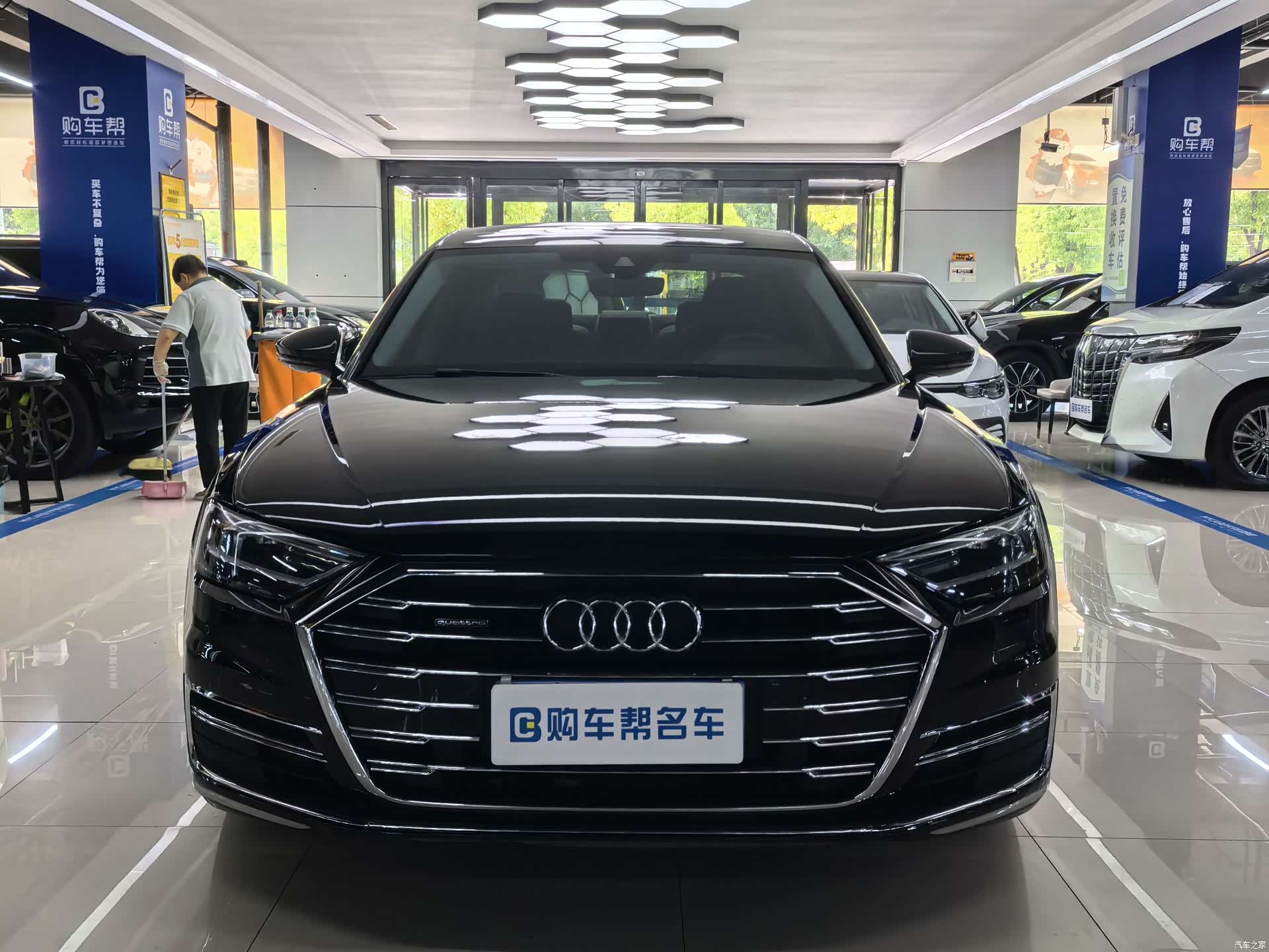 Audi A8L, 2022 2