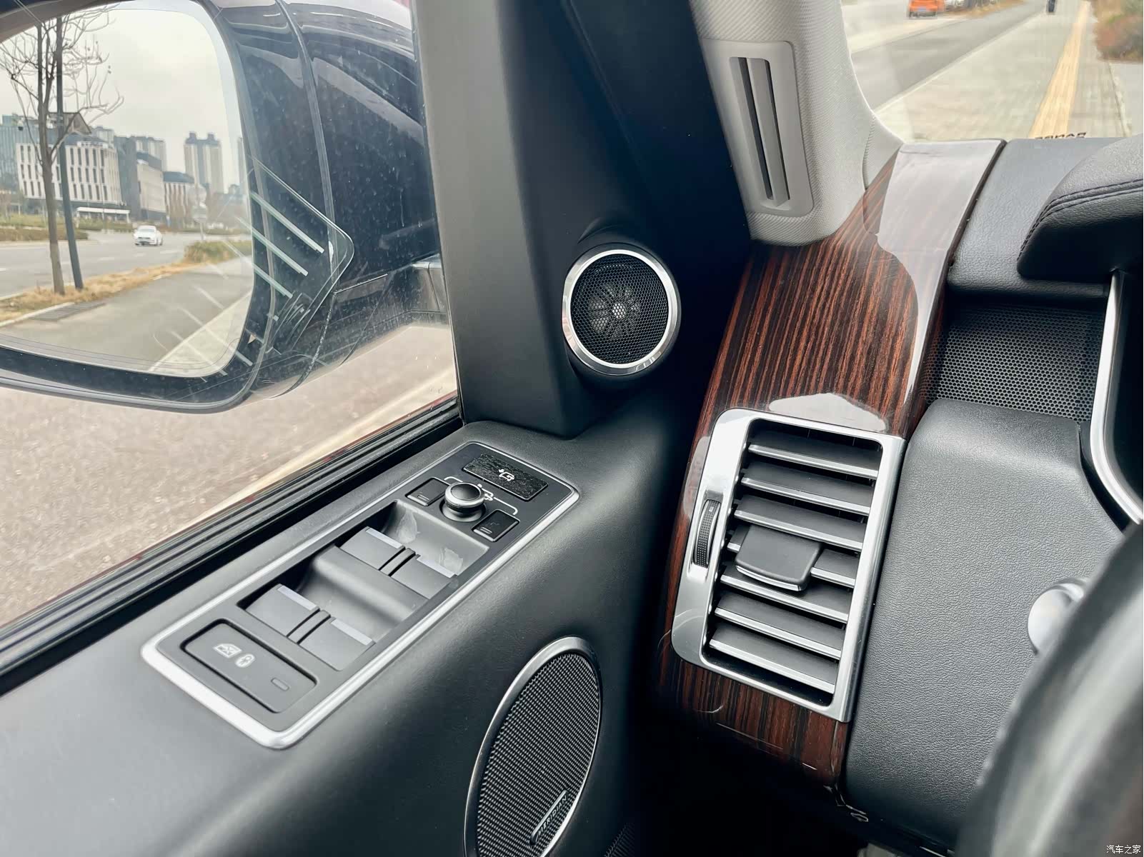 Land Rover Range Rover, 2013 10