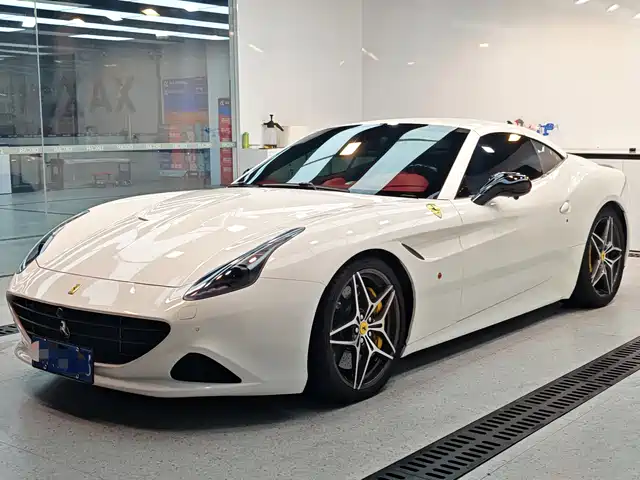 Ferrari California T 2016 — купить из Китая под заказ
