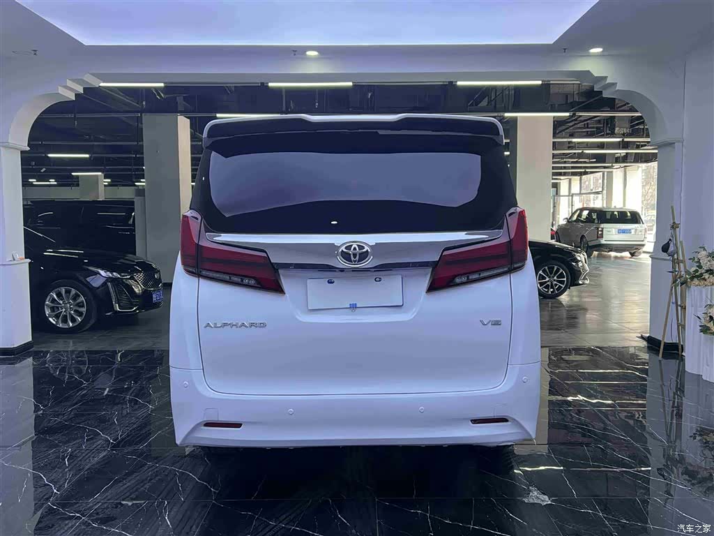Toyota Alphard, 2011 22