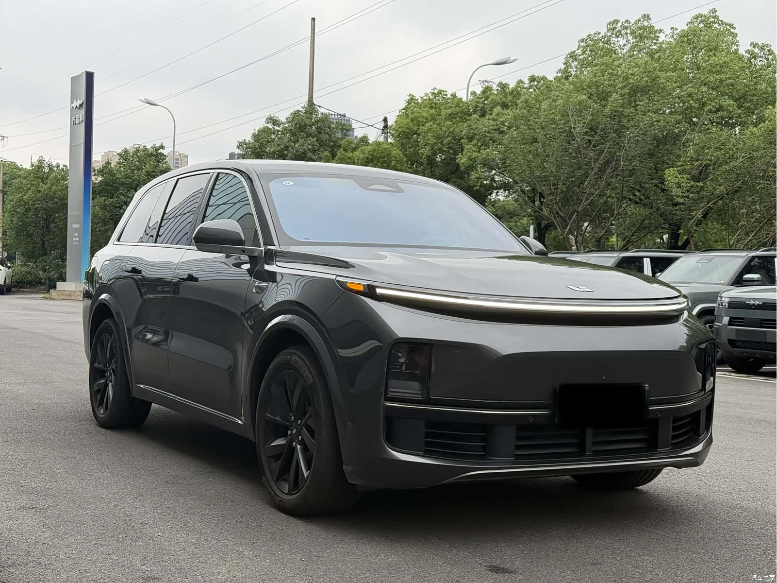 Li Auto L8, 2023 3