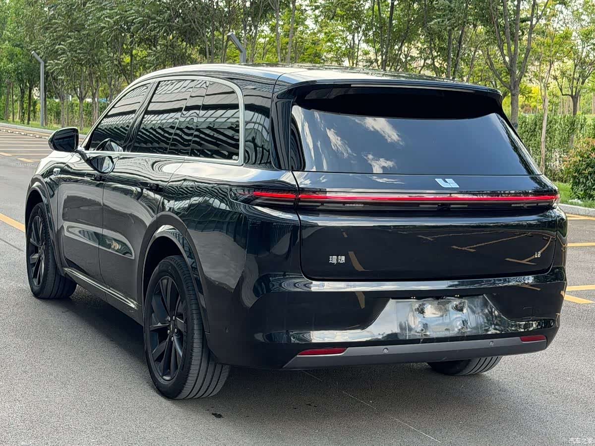 Li Auto L8, 2023 7