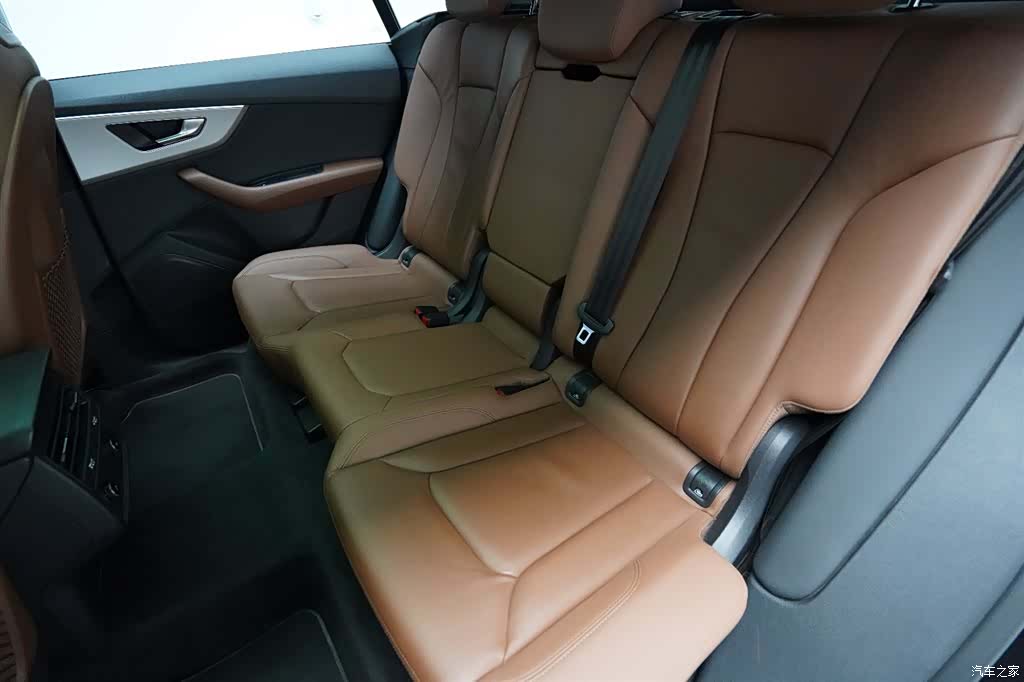 Audi Q8, 2022 14