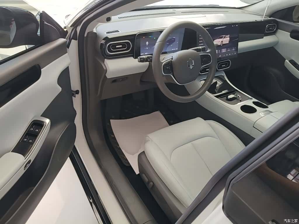 Leapmotor C01, 2024 16