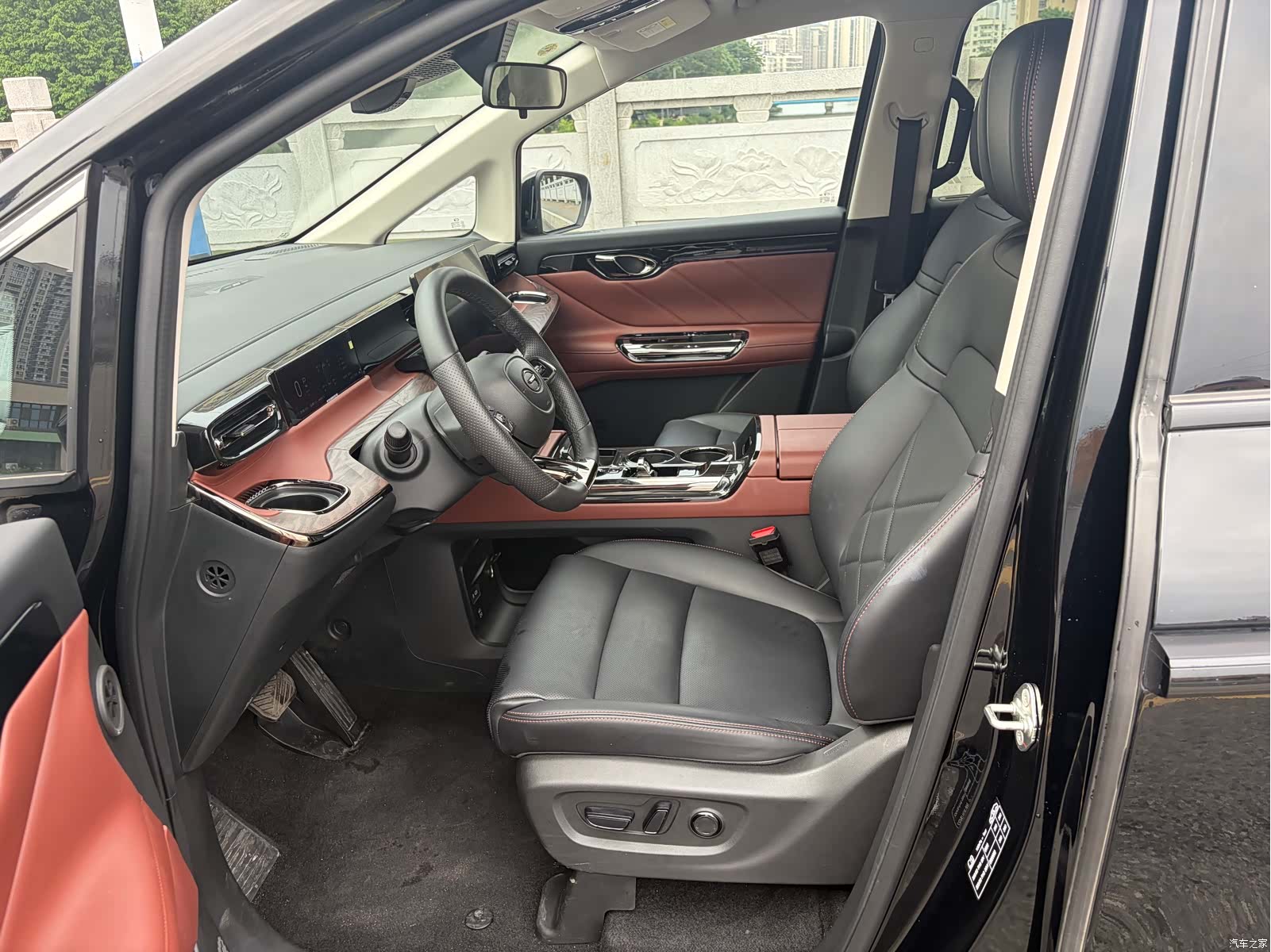 Trumpchi E8, 2025 4