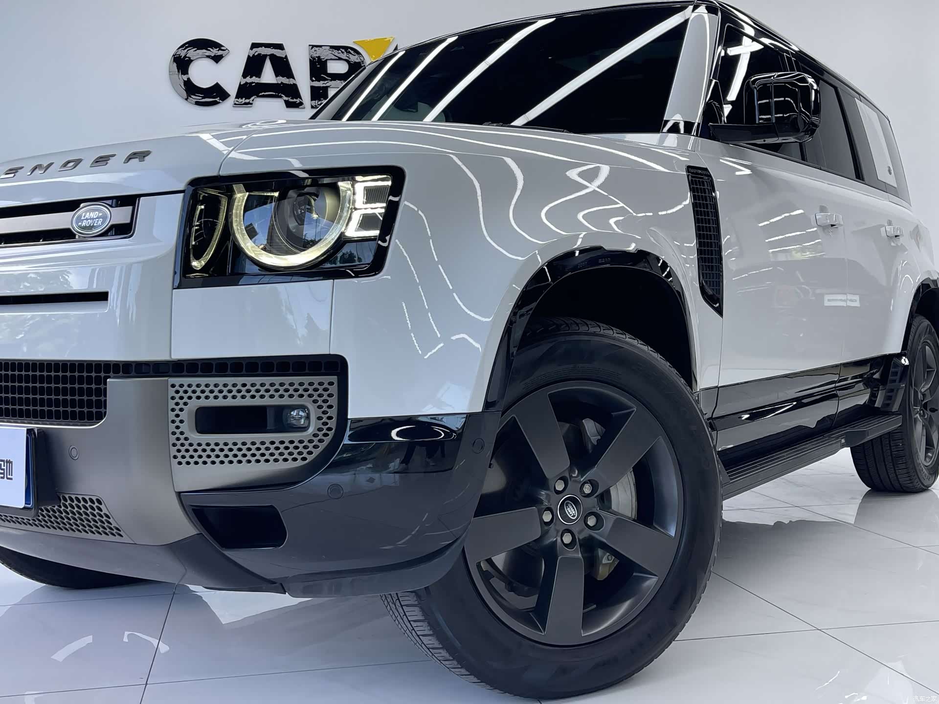 Land Rover Defender, 2024 28