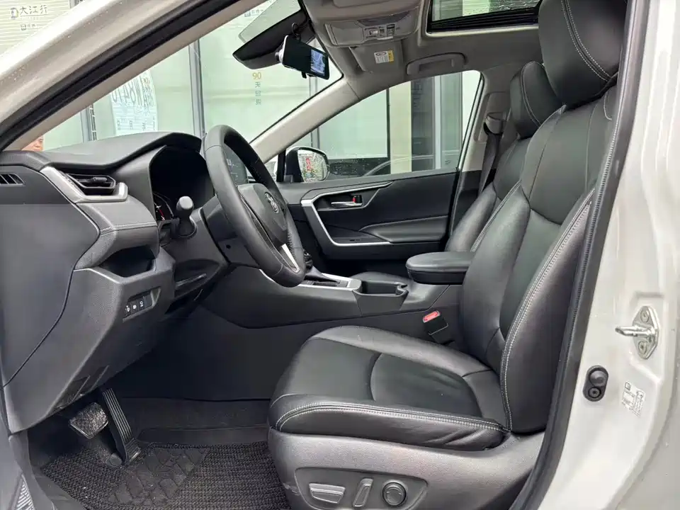 Toyota RAV4 Rongfang