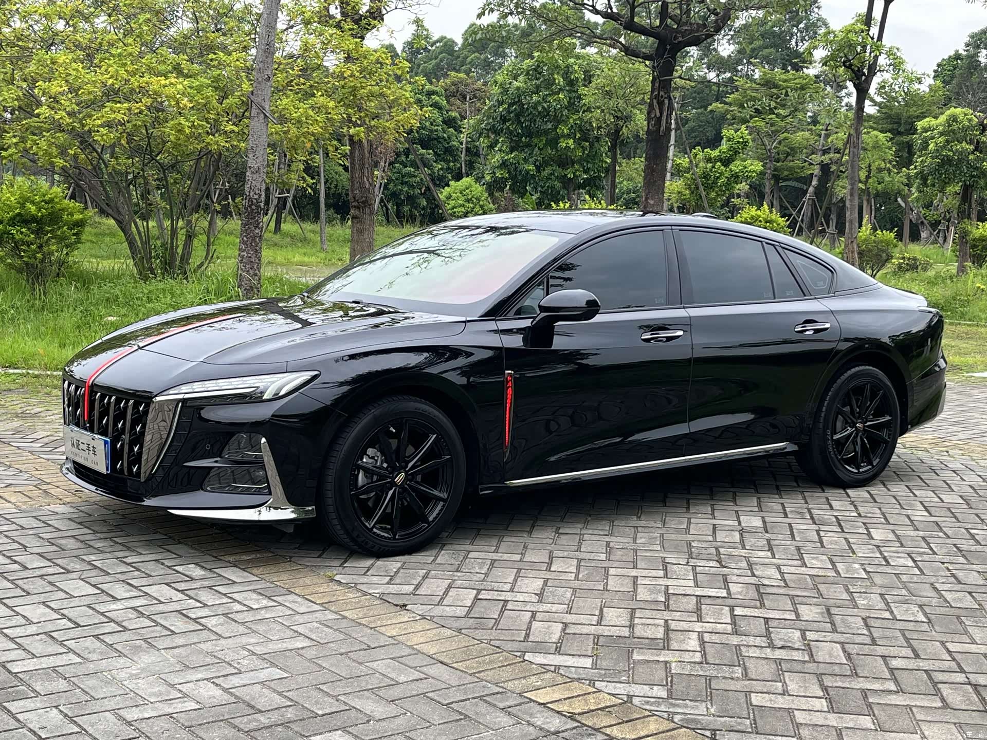 Hongqi H6