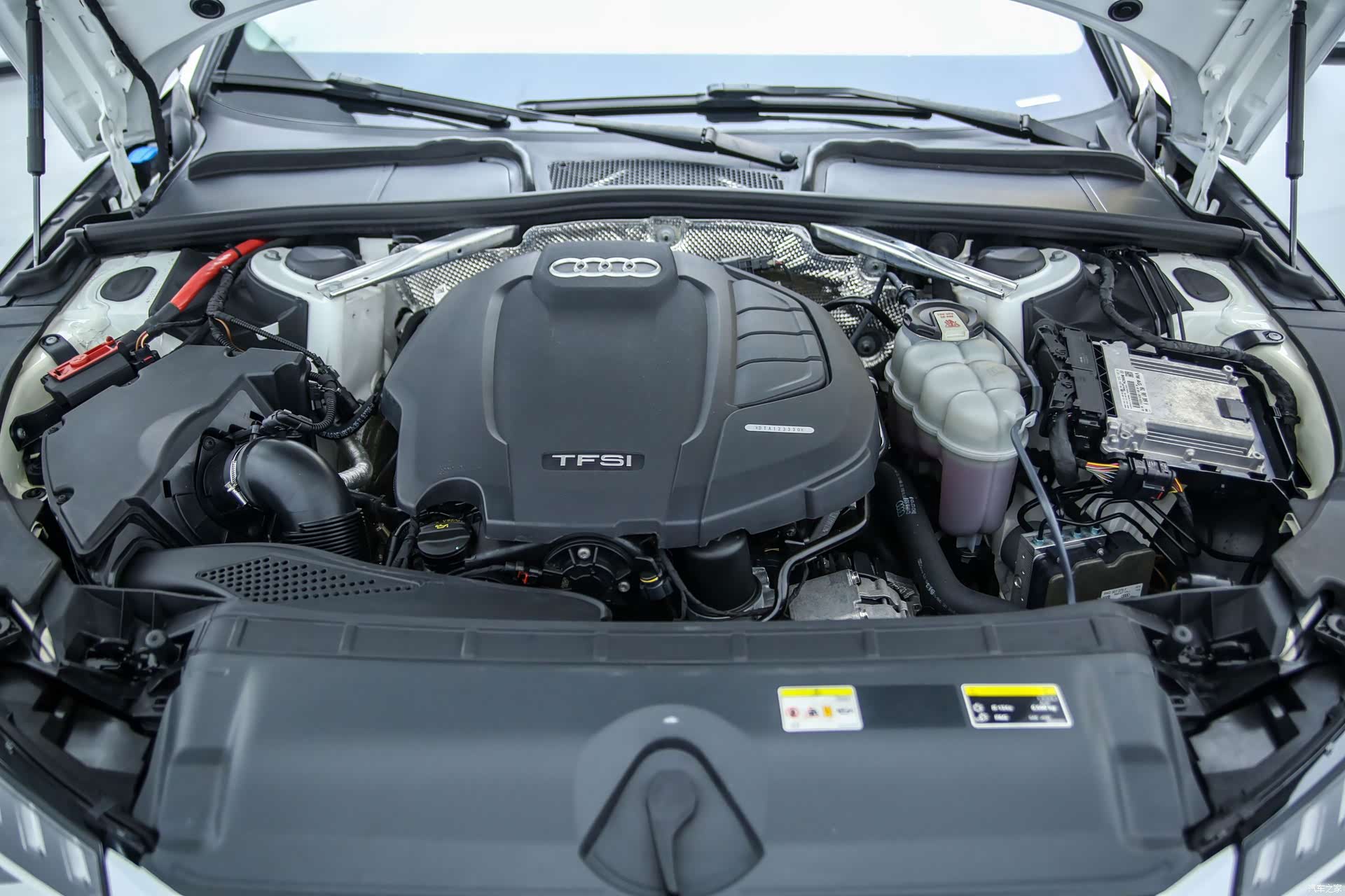 Audi A4L, 2021 23