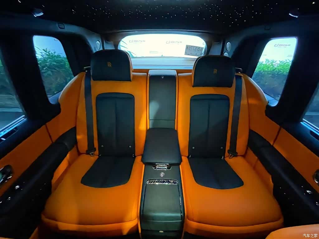 Rolls-Royce Cullinan, 2021 17
