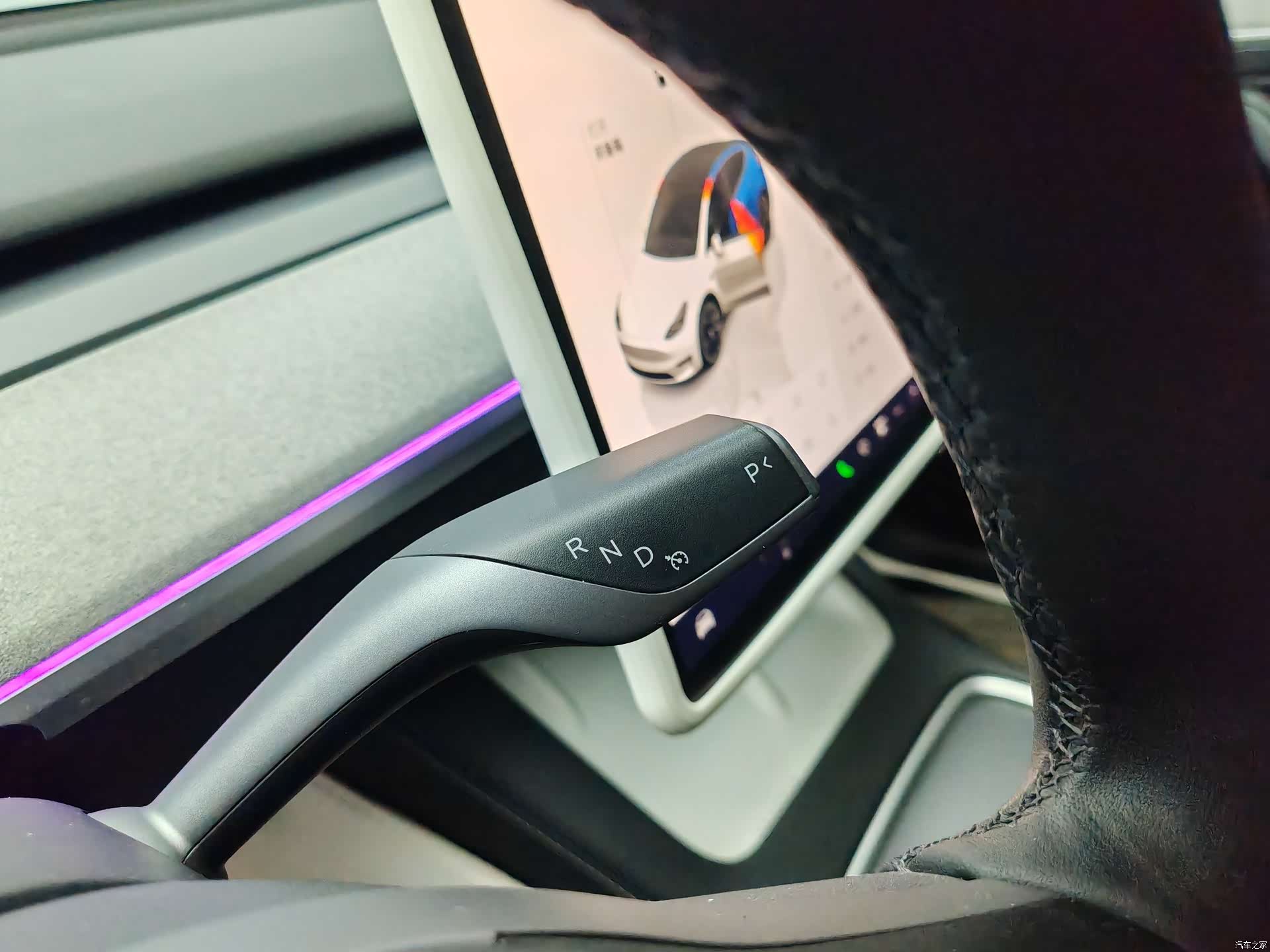 Tesla Model Y, 2024 7