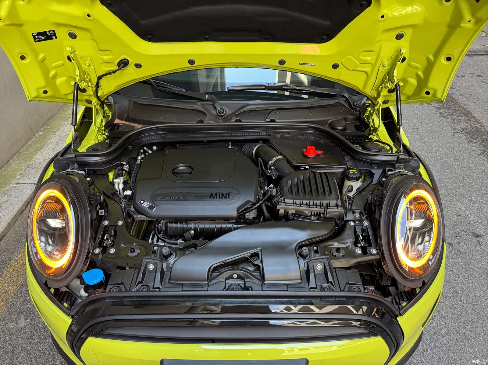 Mini Cooper, 2023 19