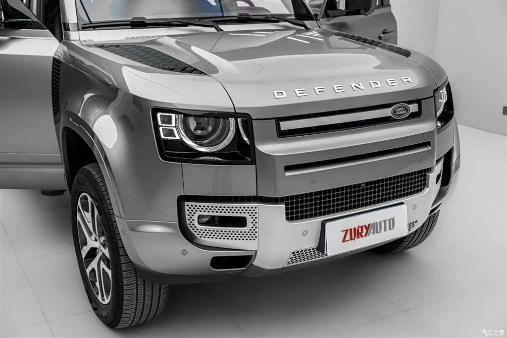 Land Rover Defender, 2024 35
