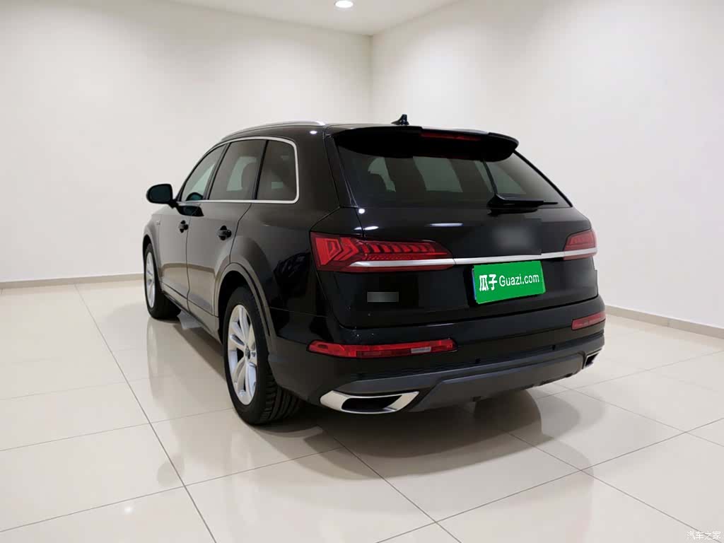 Audi Q7, 2023 4