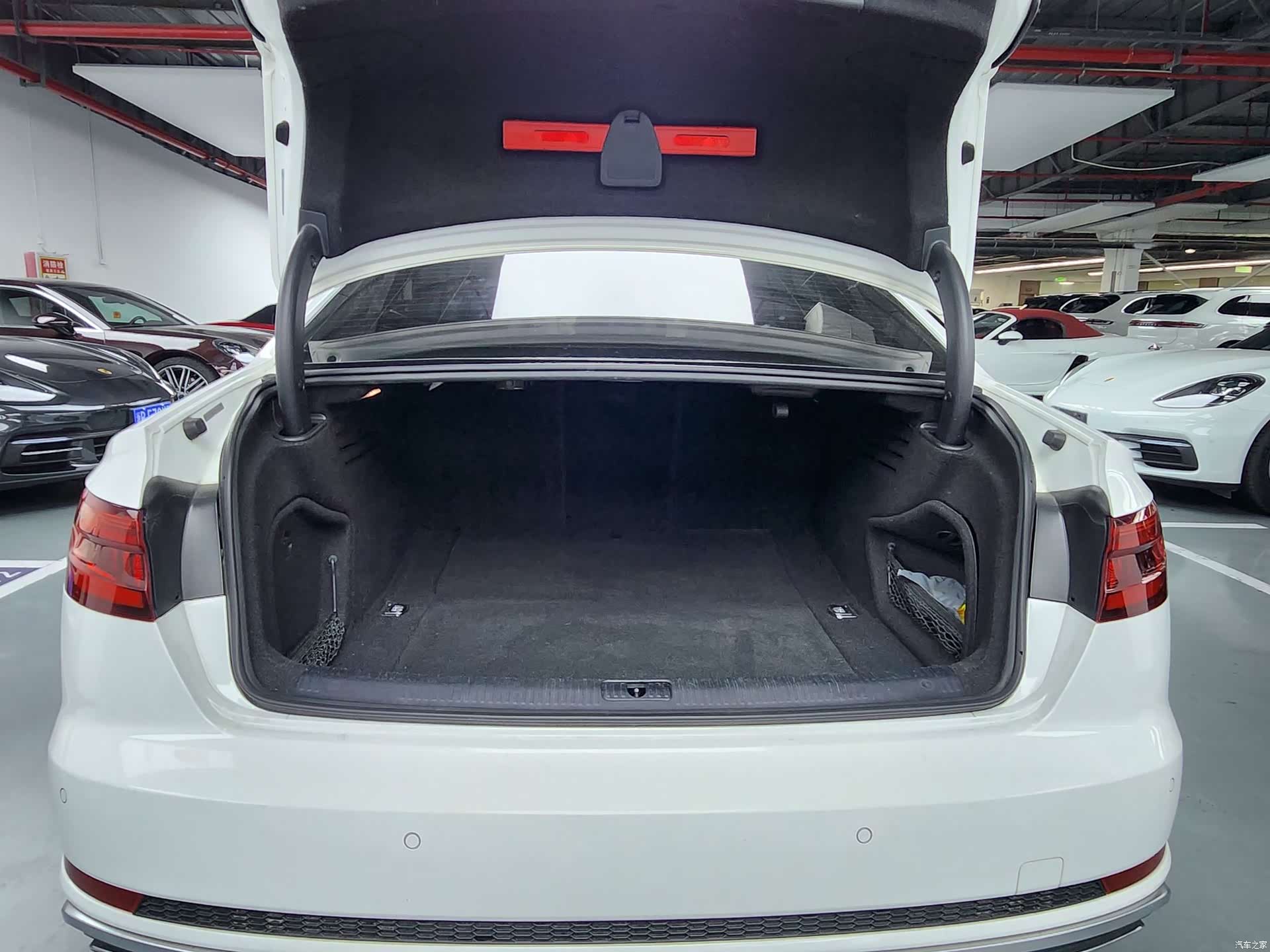 Audi A4L, 2017 10