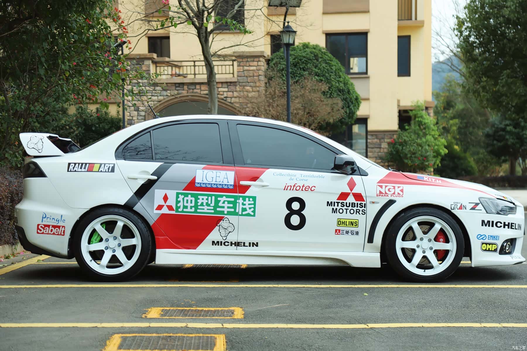 DongNanQiChe YARiS L, 2012 16
