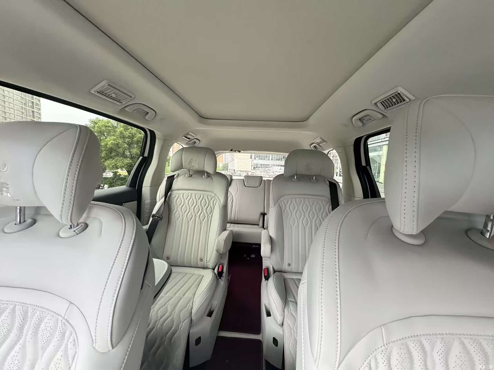 DongFeng V9, 2024 13