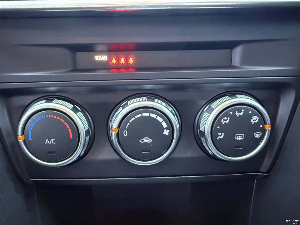 Mazda CX-4, 2023 16