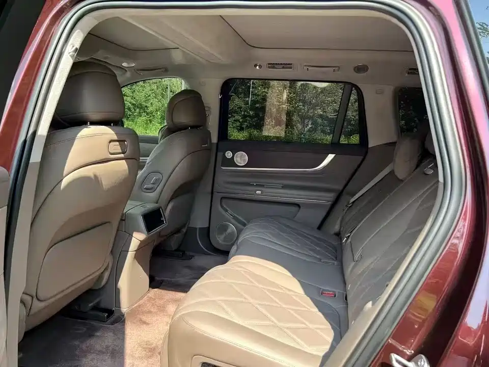 AITO Ask the world M9