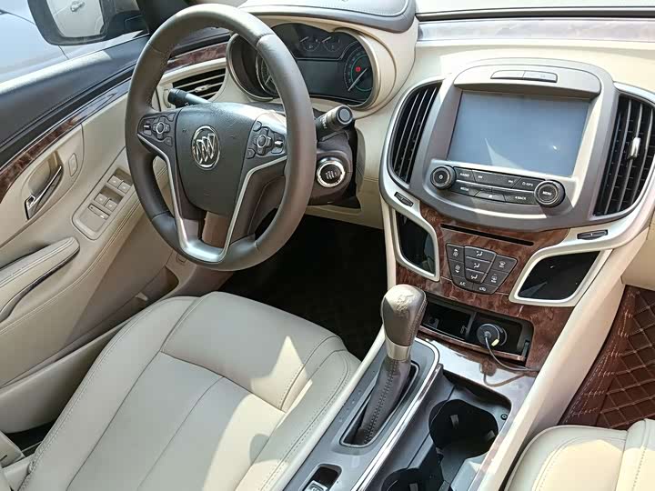 Buick LaCrosse 2013 2.4L SIDI jing ying Комфорт