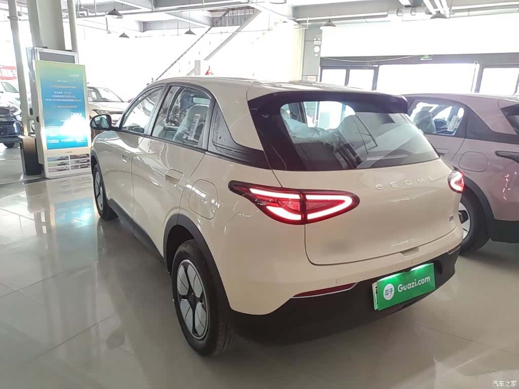 Geely Xingyuan, 2026 все фото