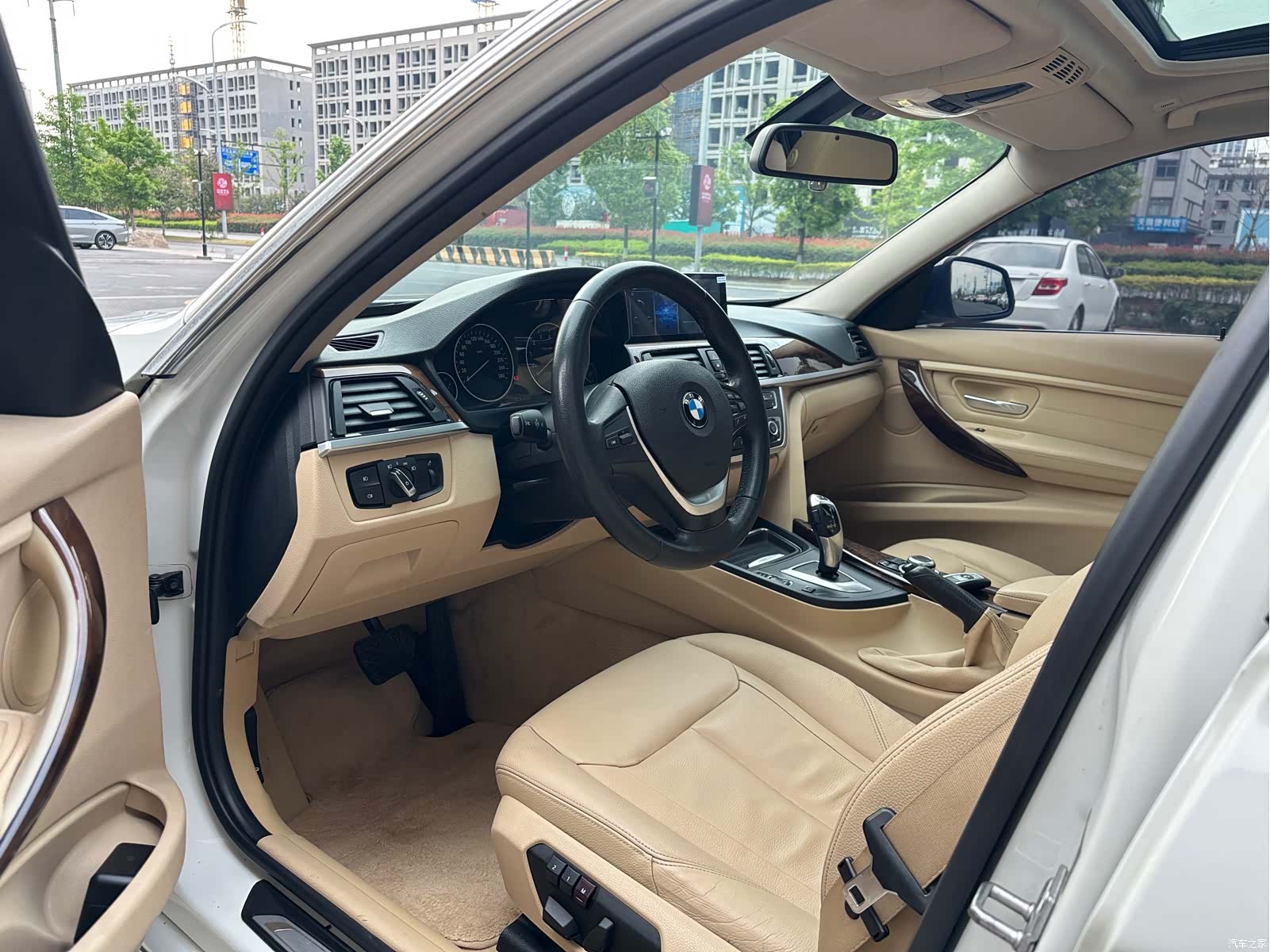 BMW 3 Series, 2012 7