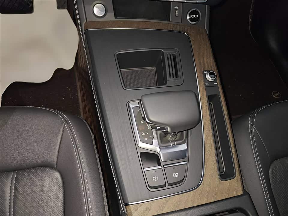 Audi Q5L Audi Q5L