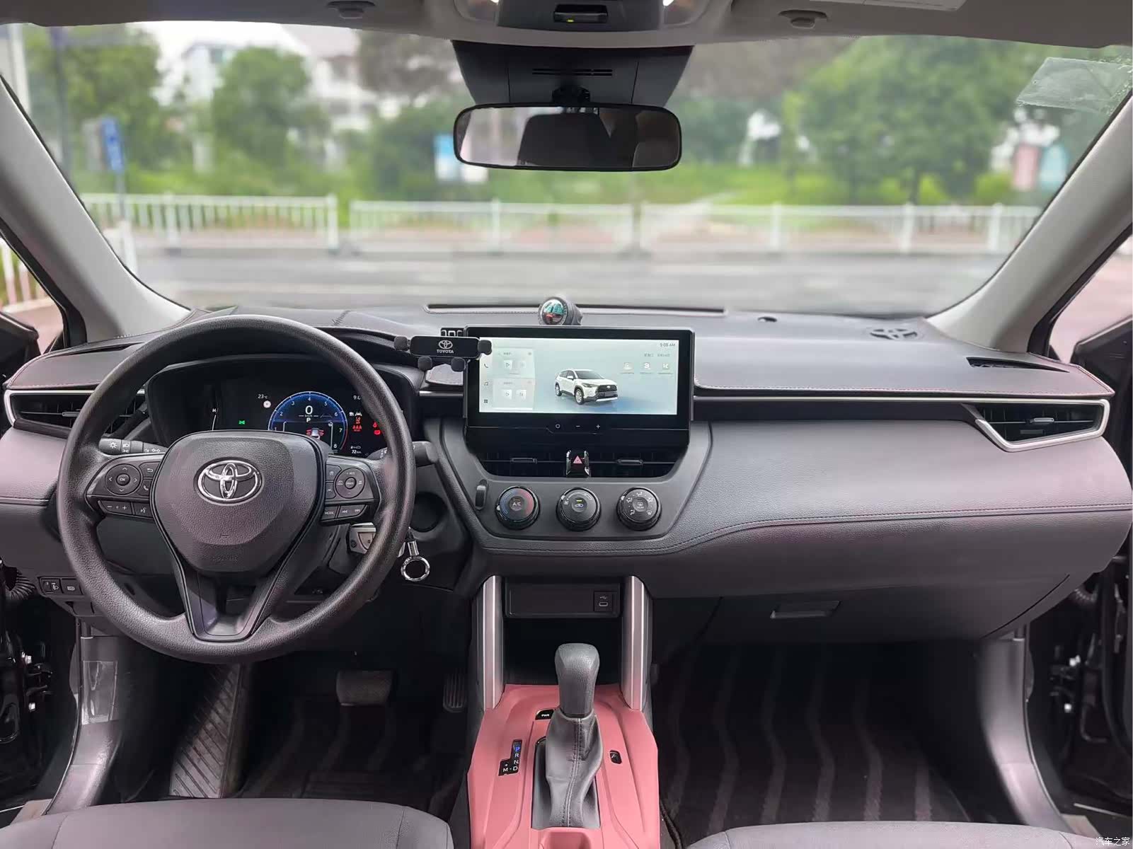 Toyota Corolla, 2025 8
