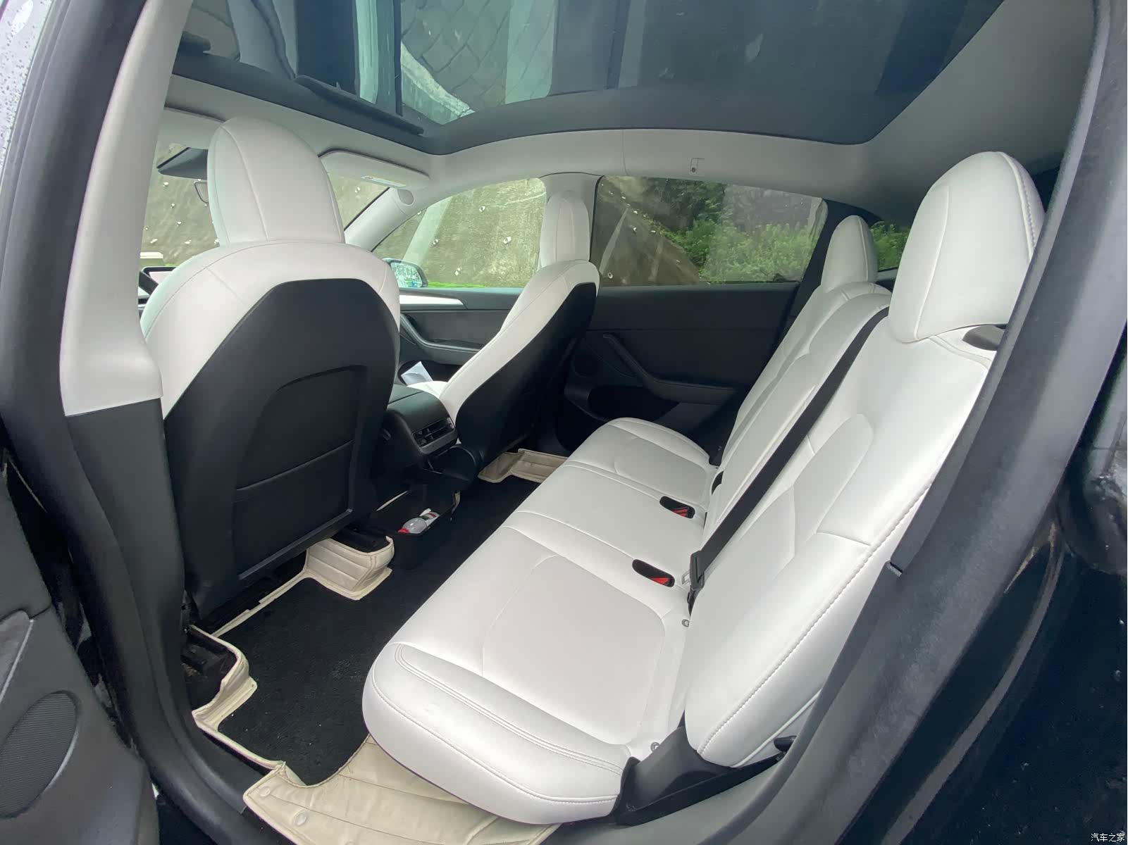Tesla Model Y, 2021 6