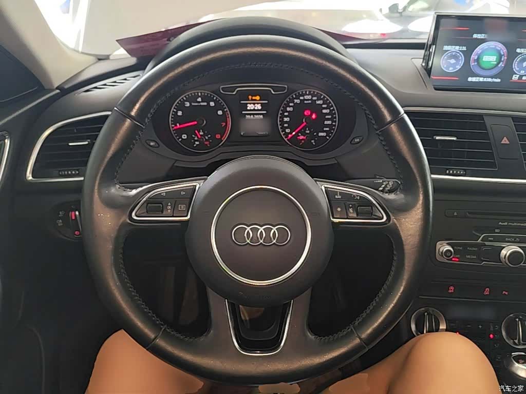 Audi Q3, 2016 11
