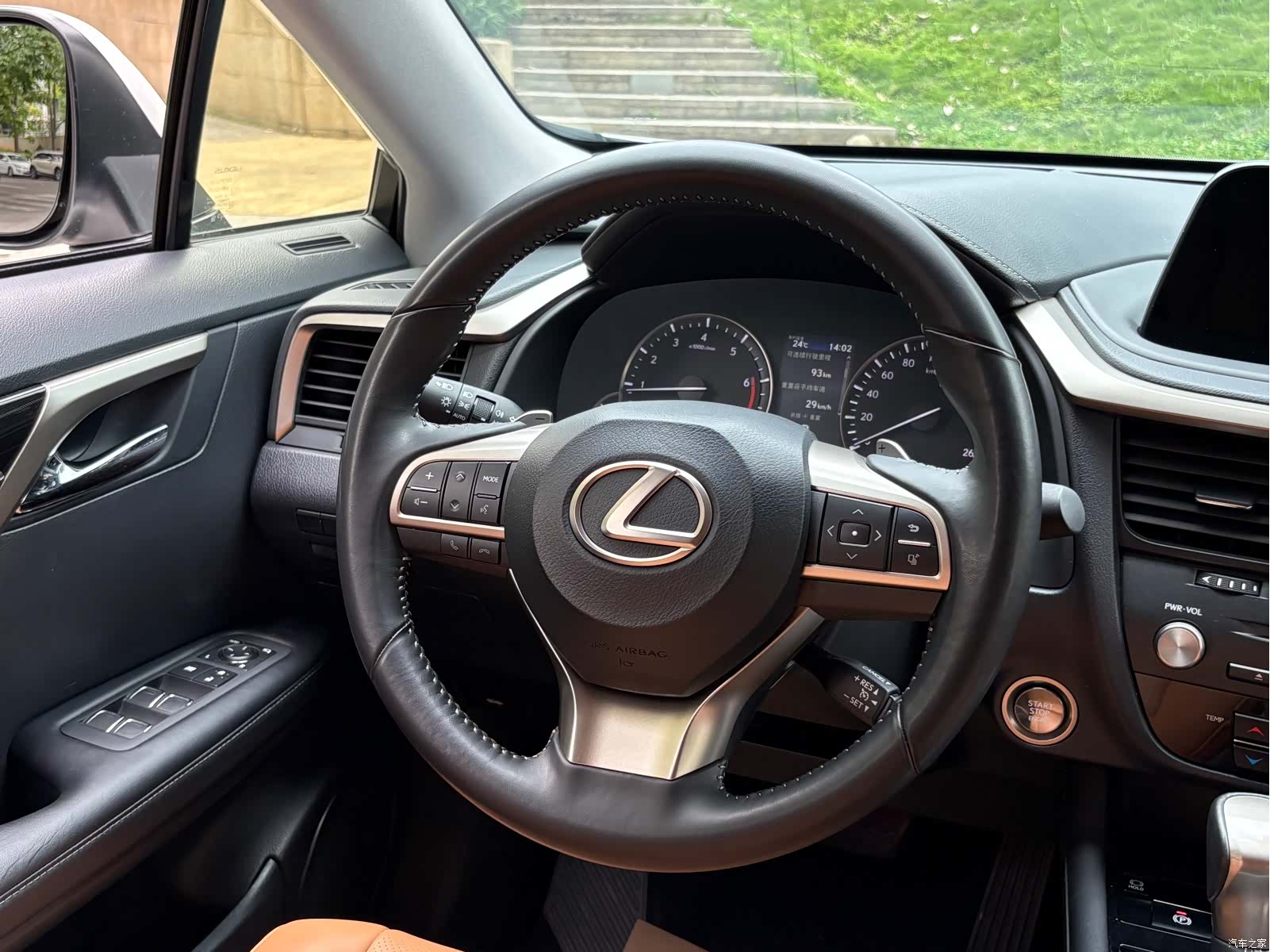 Lexus RX, 2022 11