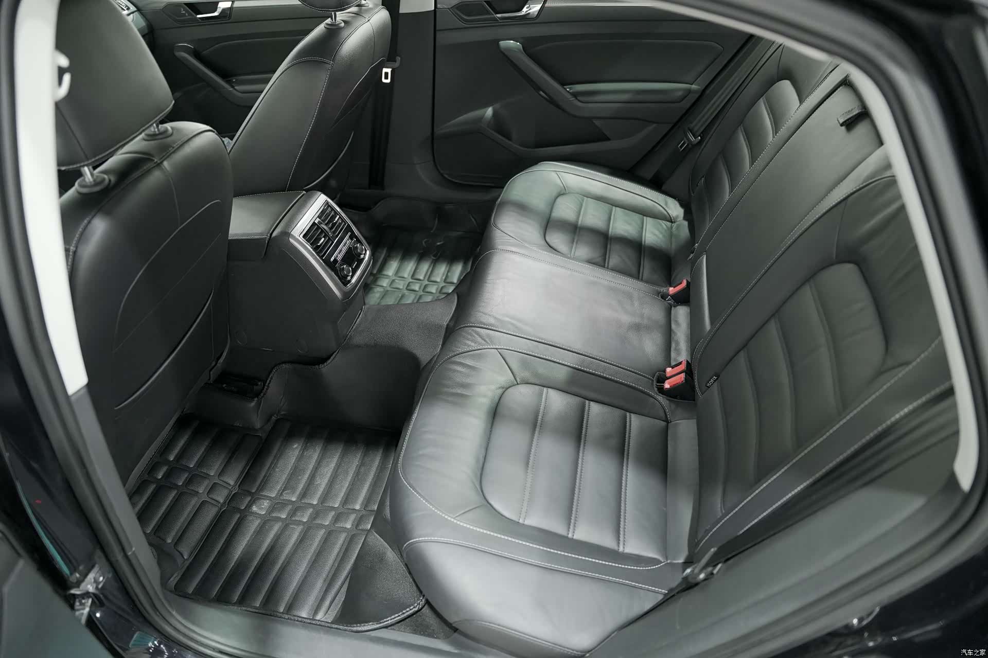 Volkswagen Passat, 2017 14