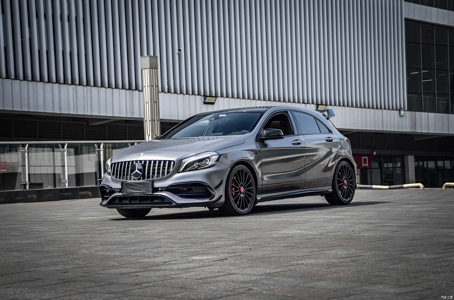 Mercedes-Benz A-Class, 2017 1