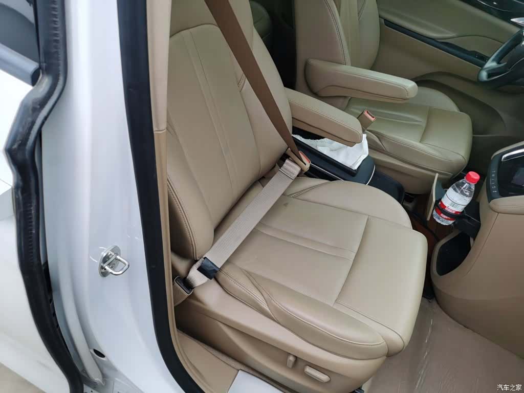 Buick GL8, 2020 20