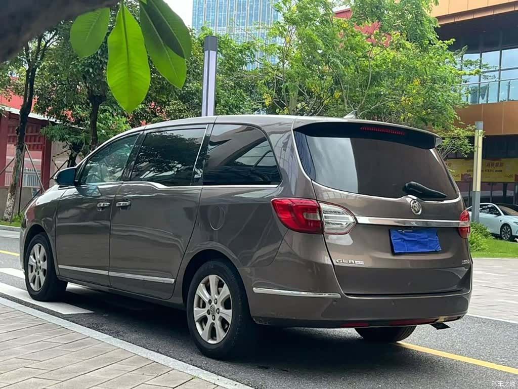 Buick GL8, 2014 7