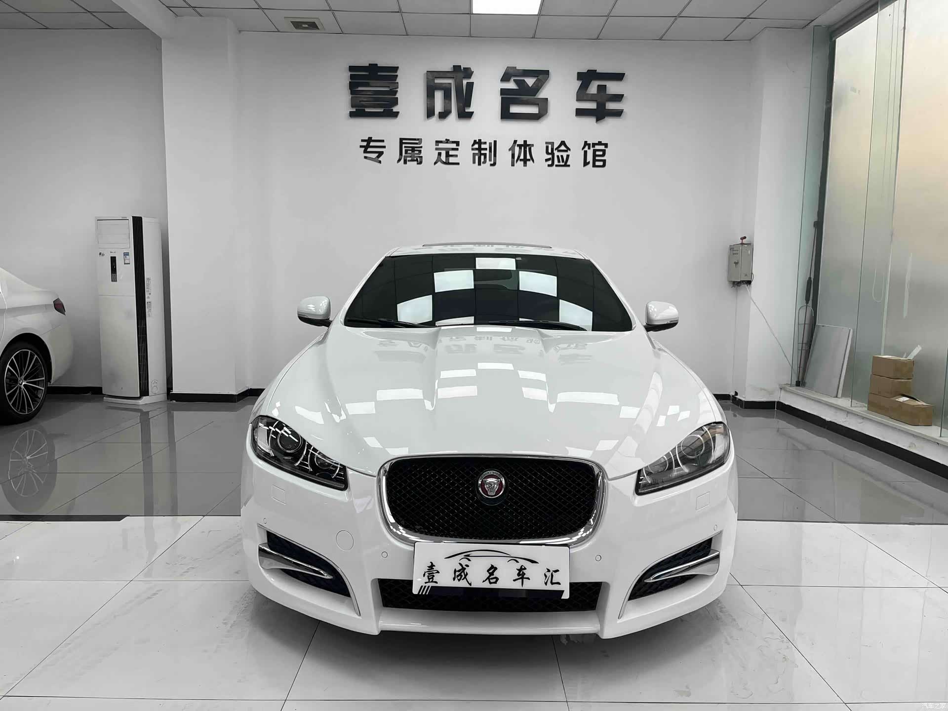 Jaguar XF, 2015 2