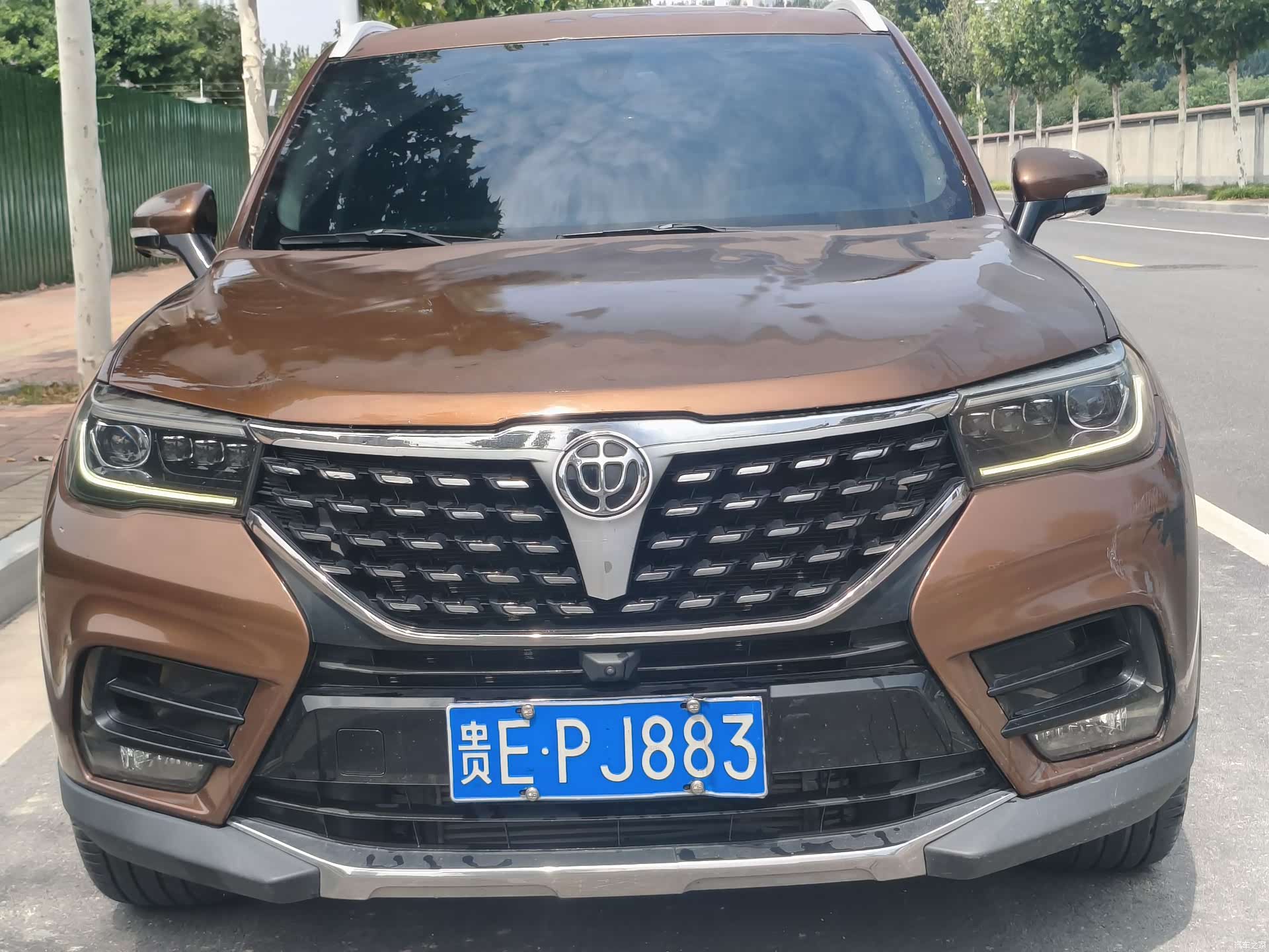 HuaChenZhongHua V7, 2018 2