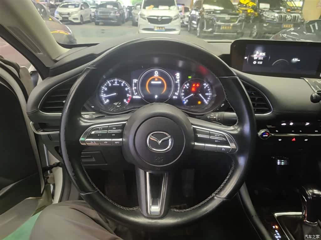 Mazda Mazda3, 2021 11