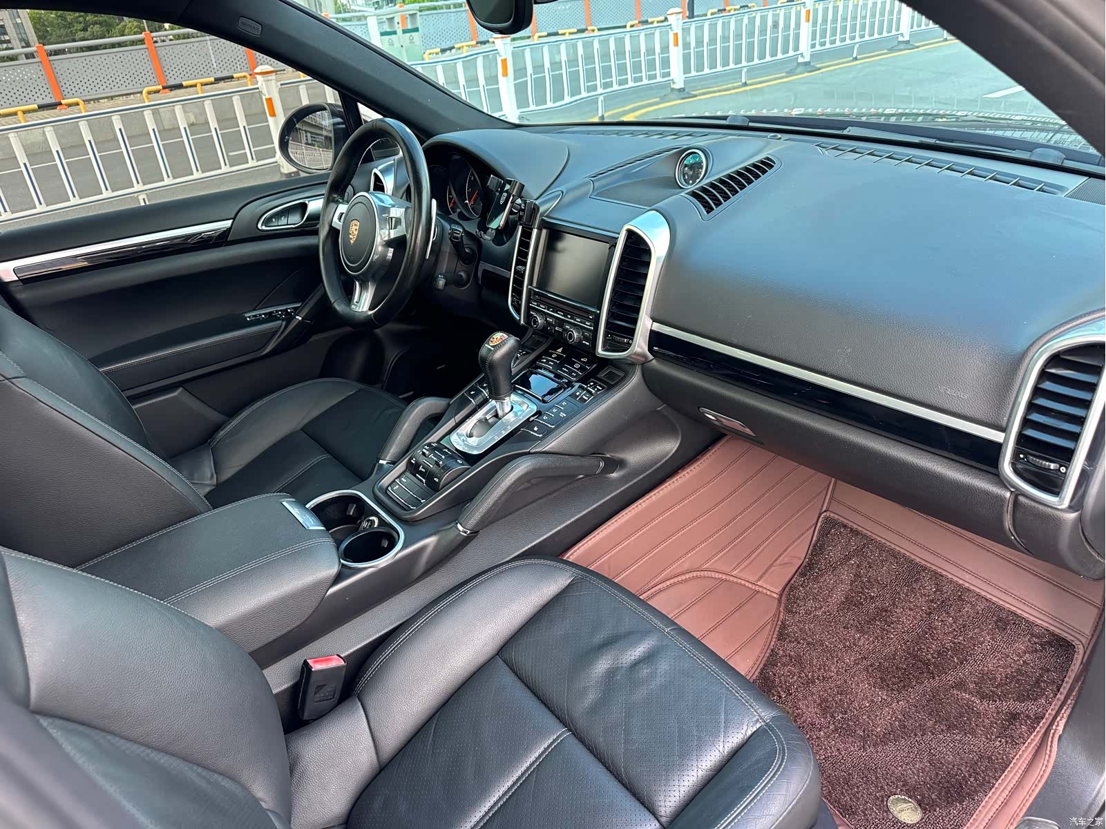 Porsche Cayenne, 2015 12