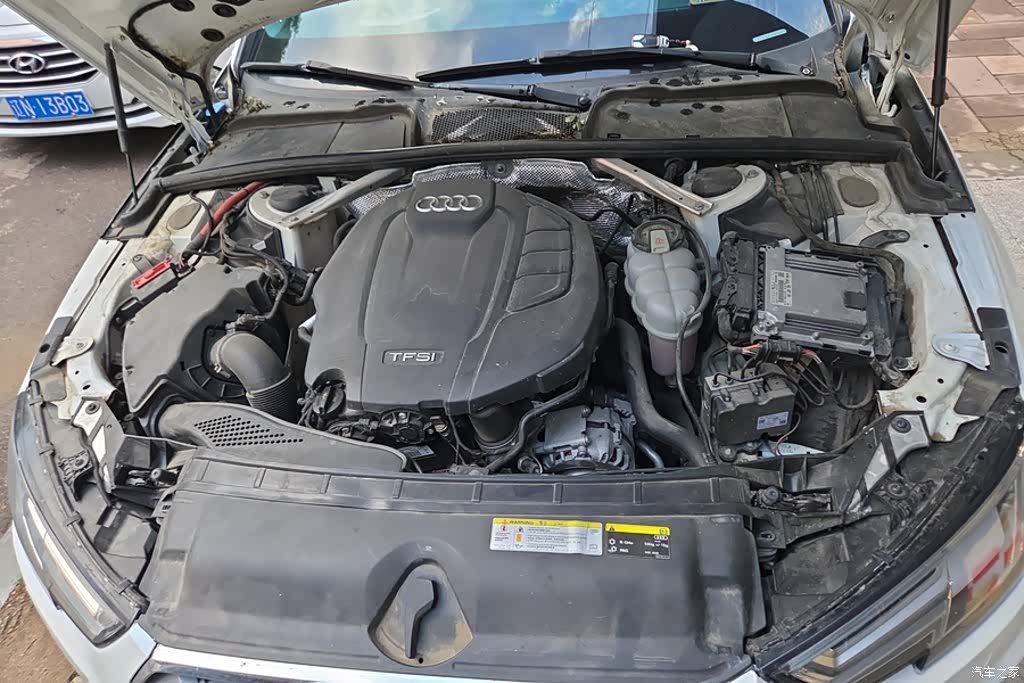 Audi A4L, 2019 10