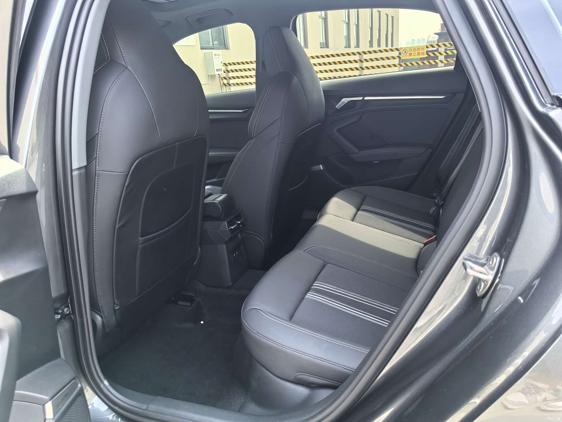 Audi A3, 2022 все фото