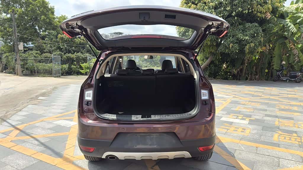 Wuling 560, 2017 4