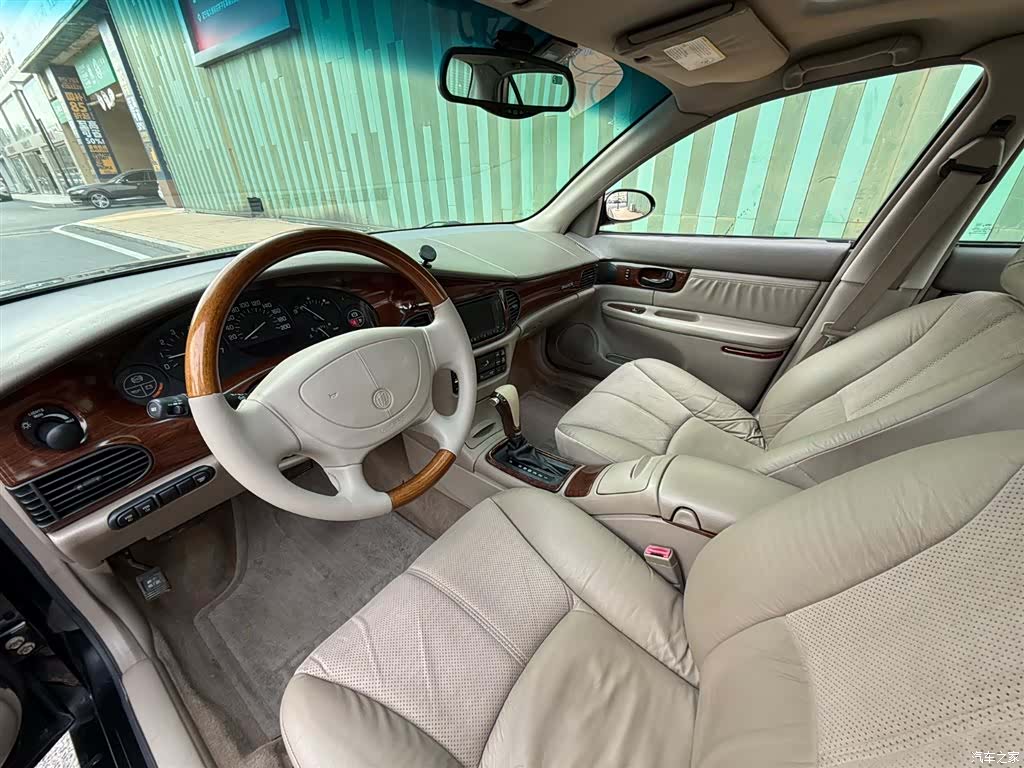 Buick Century, 2002 3