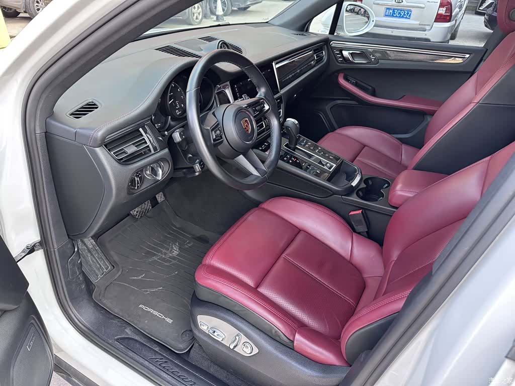 Porsche Macan, 2022 4
