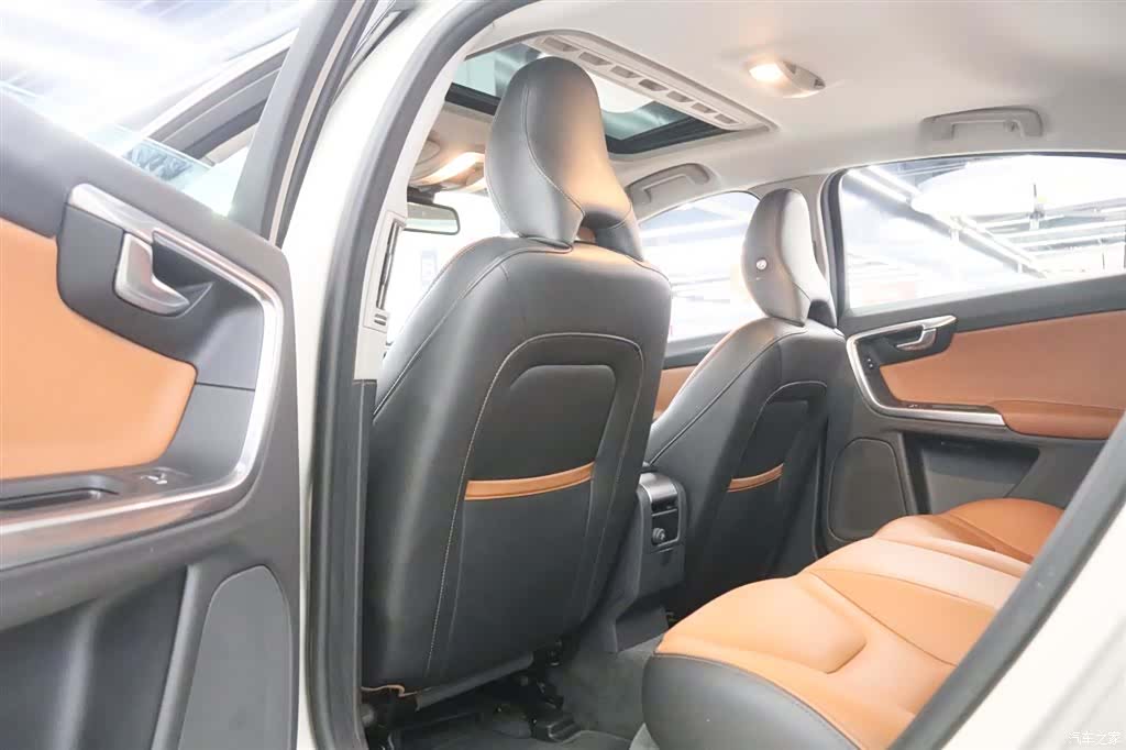 Volvo S60, 2017 14