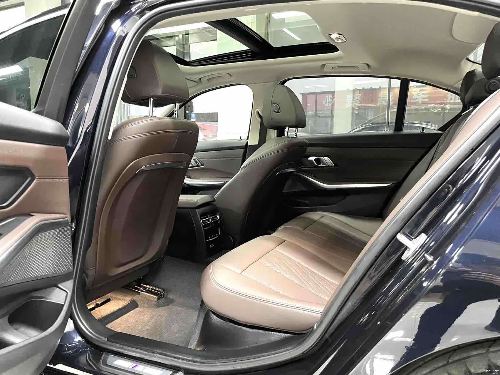 BMW 3 Series, 2023 10