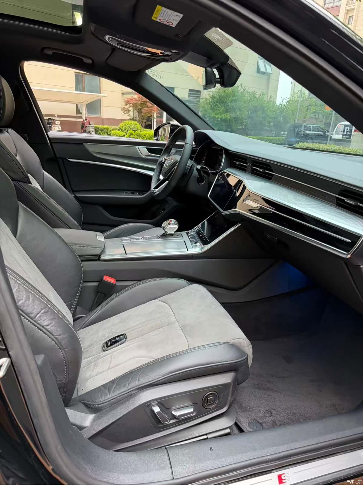 Audi A6L, 2023 все фото