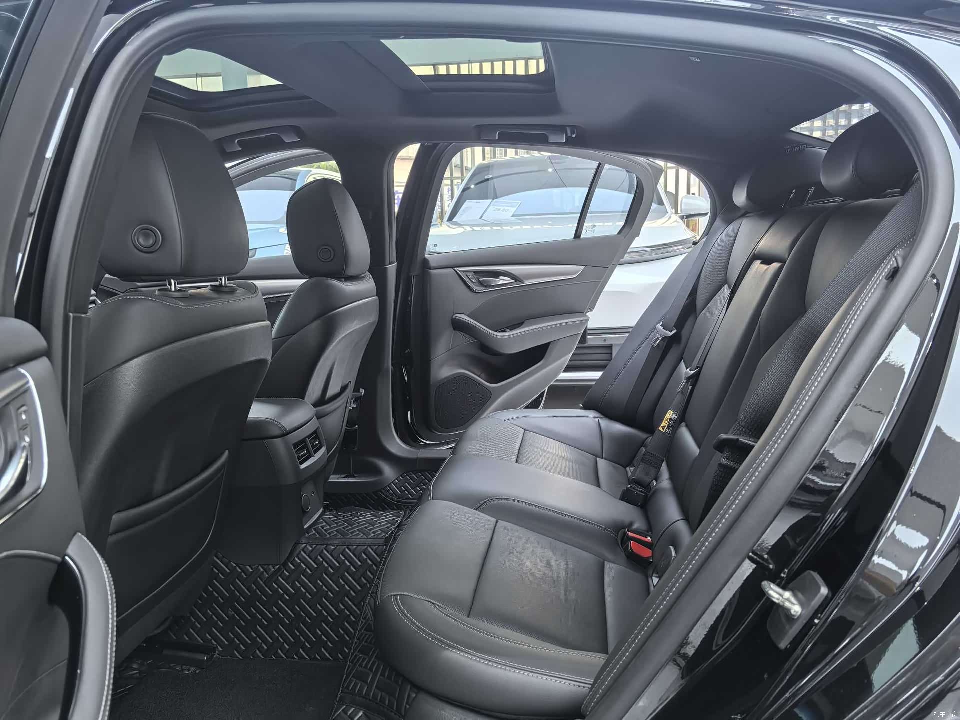Cadillac CT5, 2023 10