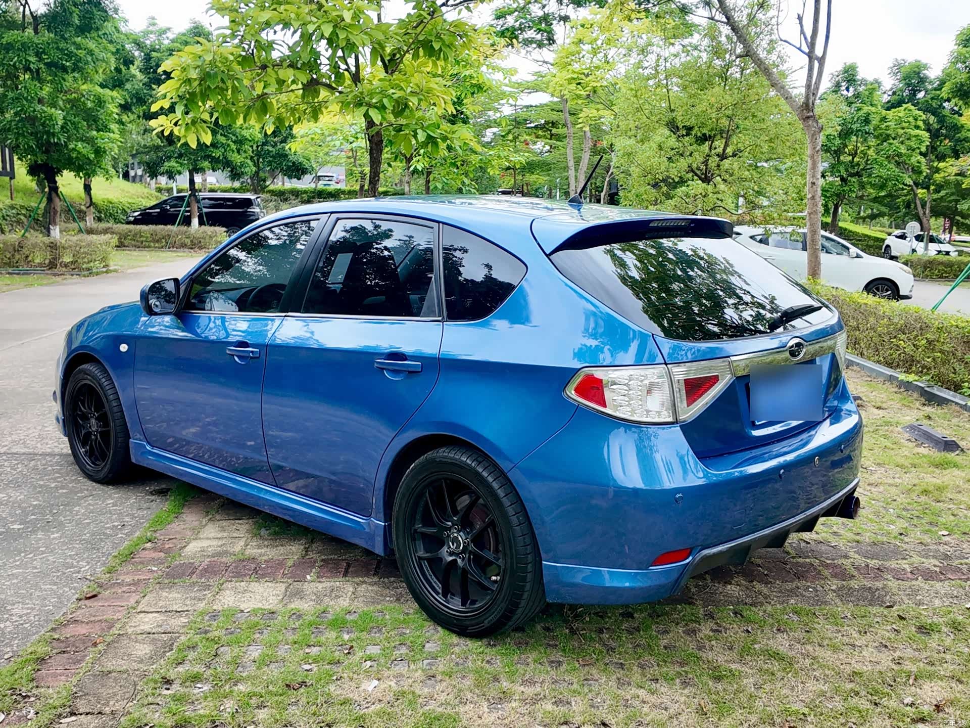 Subaru 2.0R, 2009 12